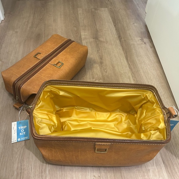 Vintage Dopp Tan Leather Travel Kits - Picture 2 of 4